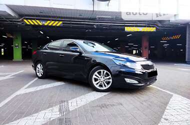 Седан Kia Optima 2013 в Киеве