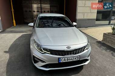 Седан Kia Optima 2019 в Умани