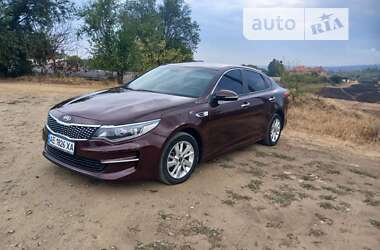 Седан Kia Optima 2017 в Кривому Розі