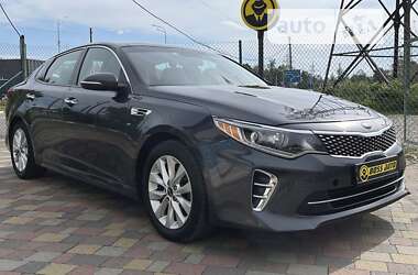 Седан Kia Optima 2017 в Стрые