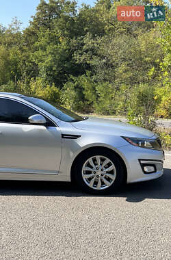 Седан Kia Optima 2014 в 