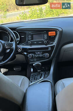 Седан Kia Optima 2014 в 