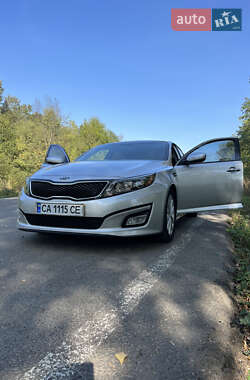 Седан Kia Optima 2014 в 
