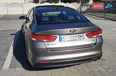 Седан Kia Optima 2016 в 