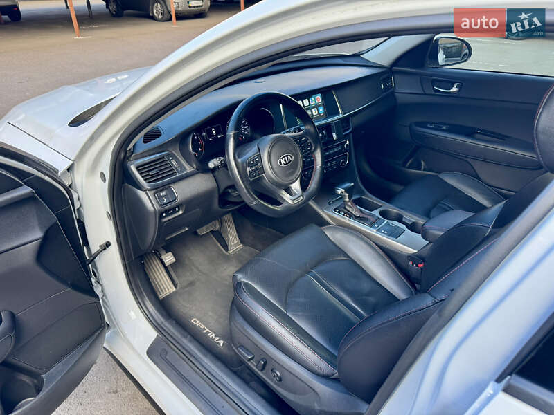 Седан Kia Optima 2017 в Одессе