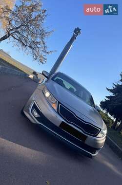 Седан Kia Optima 2012 в Житомире
