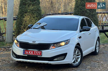 Седан Kia Optima 2013 в Дрогобичі