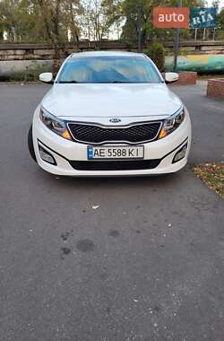 Седан Kia Optima 2015 в Днепре