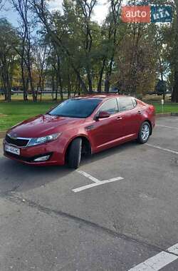 Седан Kia Optima 2012 в 