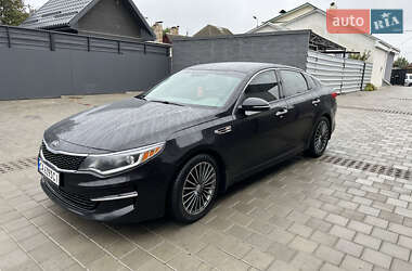 Седан Kia Optima 2016 в Черкасах