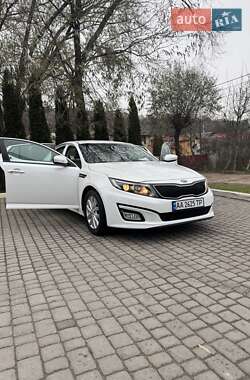 Седан Kia Optima 2014 в Львове