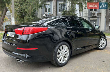 Седан Kia Optima 2013 в 