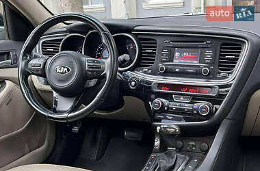 Седан Kia Optima 2013 в 