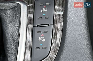 Седан Kia Optima 2013 в 