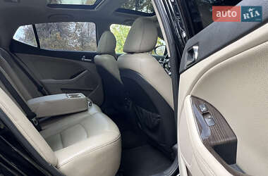 Седан Kia Optima 2013 в 