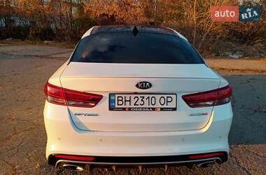 Седан Kia Optima 2016 в Благовещенском