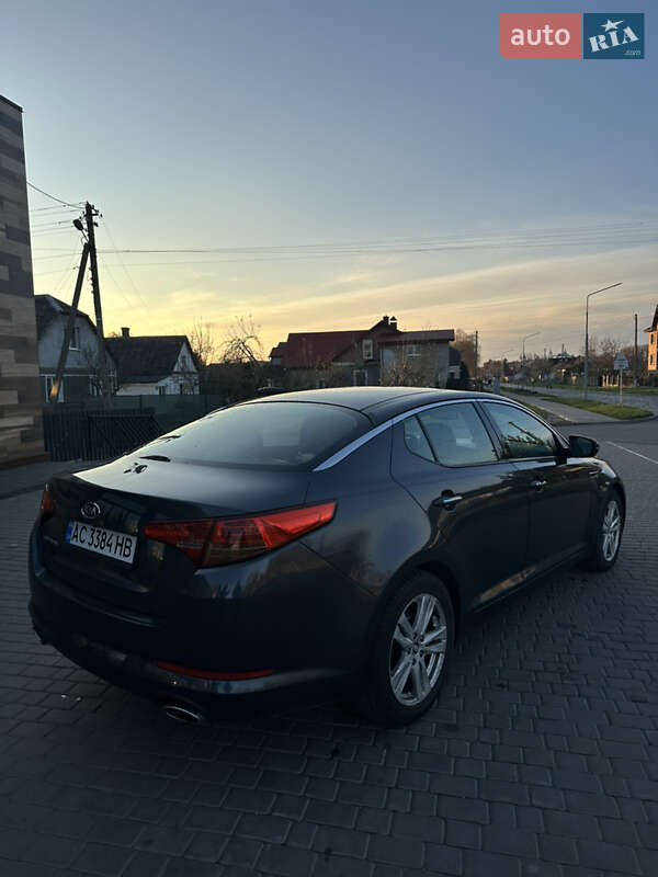 Седан Kia Optima 2012 в Полтаві