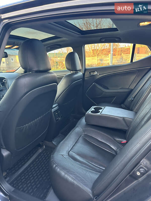 Седан Kia Optima 2012 в Полтаві