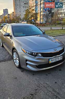 Седан Kia Optima 2016 в Киеве