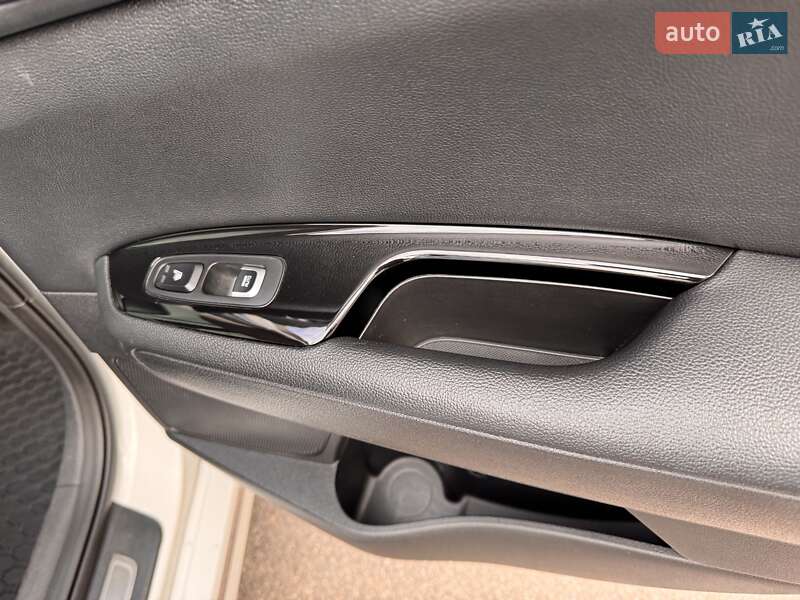 Универсал Kia Optima 2018 в Кривом Роге фото 15 Универсал Kia Optima 2018 в Кривом Роге