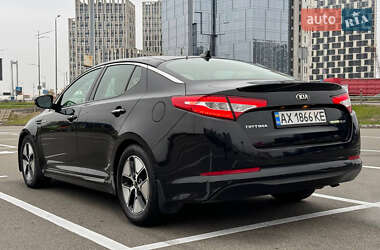 Седан Kia Optima 2013 в Киеве