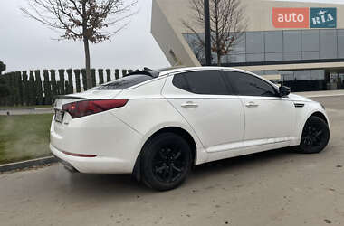 Седан Kia Optima 2013 в Днепре