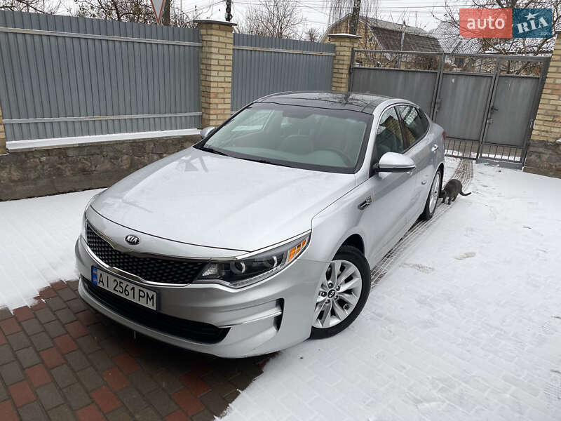 Седан Kia Optima 2016 в Киеве