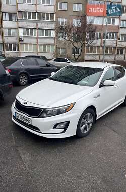 Седан Kia Optima 2015 в Петропавлівській Борщагівці