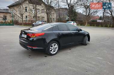 Седан Kia Optima 2012 в Ужгороді