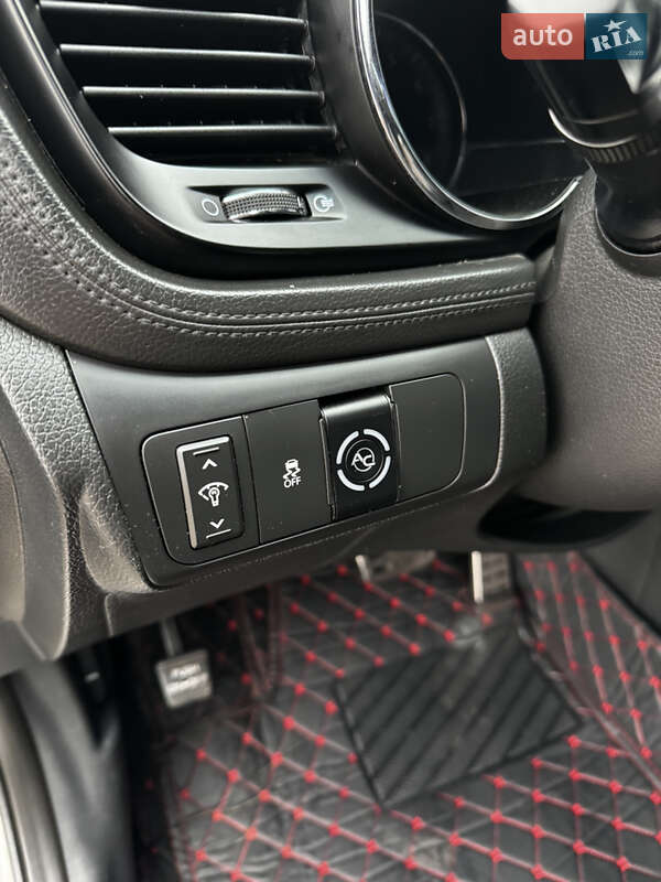 Седан Kia Optima 2011 в Миргороді