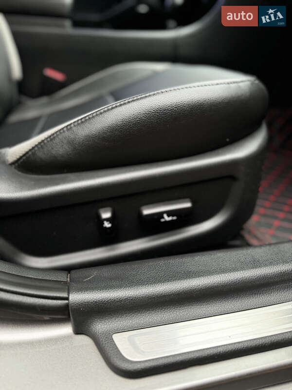 Седан Kia Optima 2011 в Миргороді