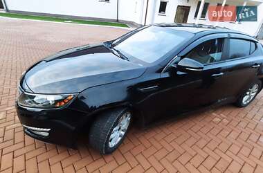 Седан Kia Optima 2011 в Киеве