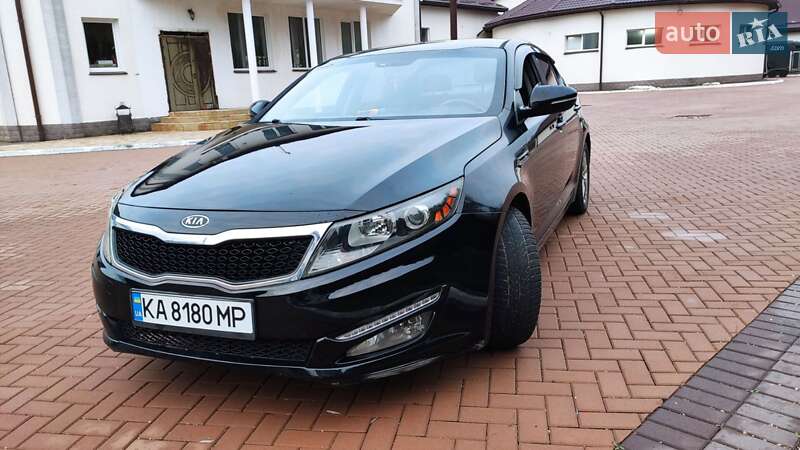 Седан Kia Optima 2011 в Киеве