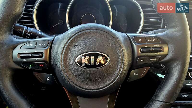 Седан Kia Optima 2015 в Здолбуніві