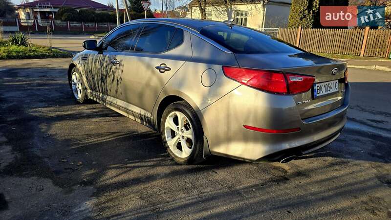 Седан Kia Optima 2015 в Здолбуніві