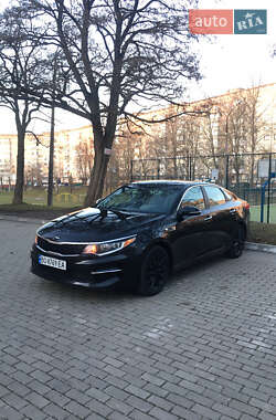 Седан Kia Optima 2015 в Тернополі