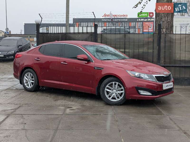 Седан Kia Optima 2012 в Киеве