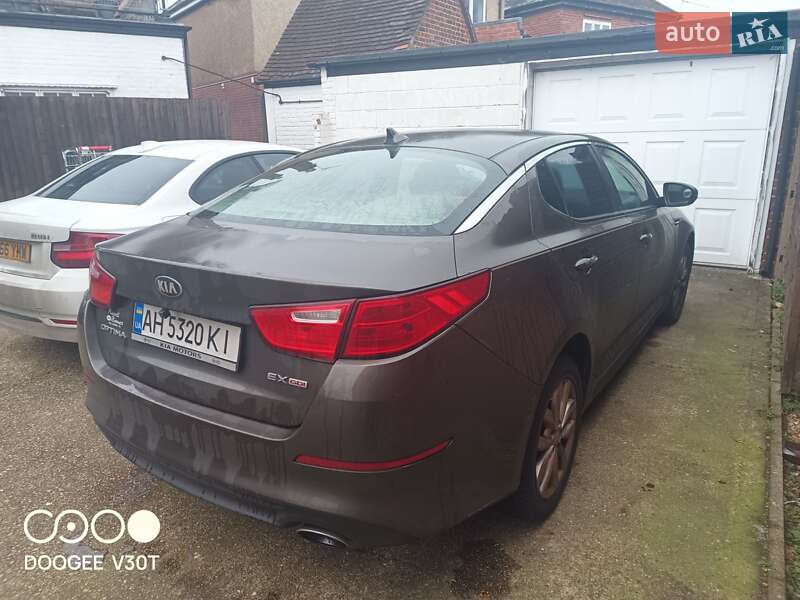 Седан Kia Optima 2014 в Львове