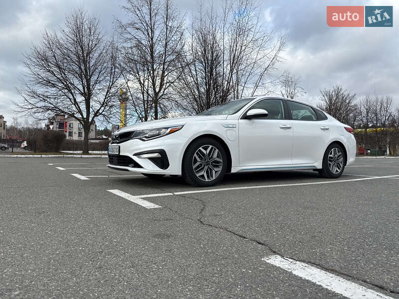Седан Kia Optima 2019 в Киеве