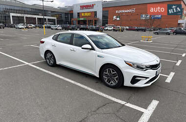 Седан Kia Optima 2019 в Киеве