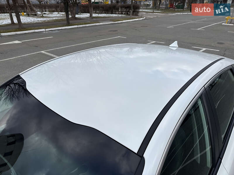 Седан Kia Optima 2019 в Киеве