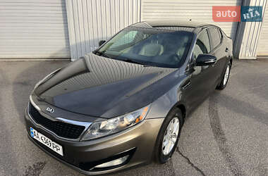 Седан Kia Optima 2013 в Києві