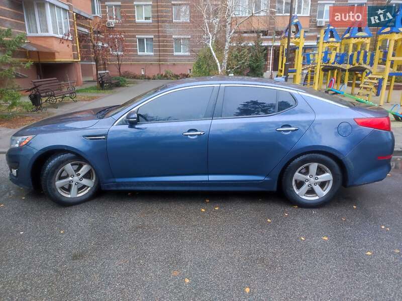 Седан Kia Optima 2014 в Киеве