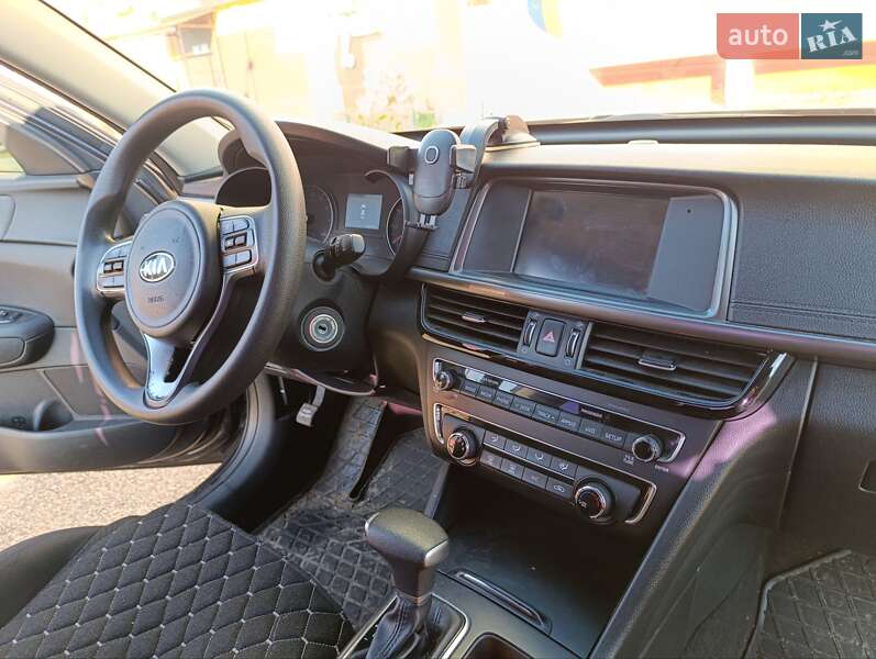 Седан Kia Optima 2017 в Полтаве