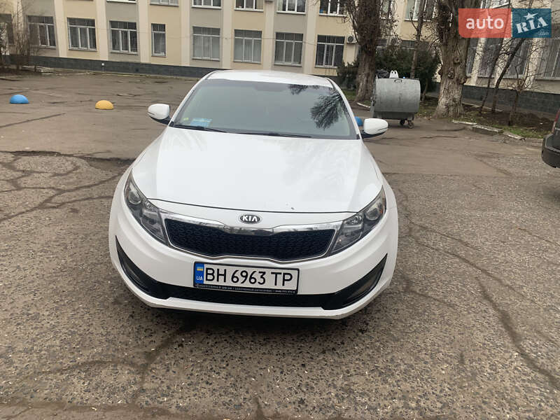 Седан Kia Optima 2012 в Одессе