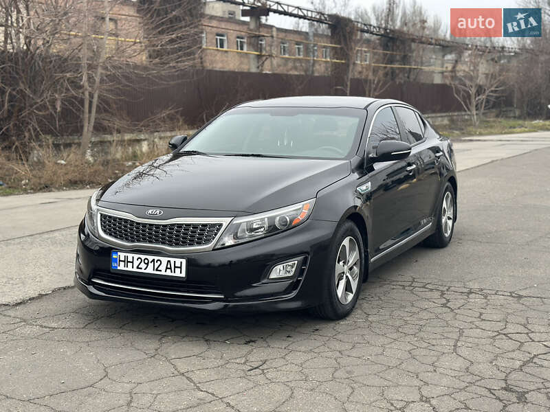 Седан Kia Optima 2014 в 