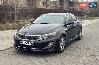 Седан Kia Optima 2014 в 