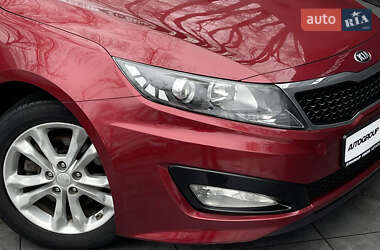 Седан Kia Optima 2013 в 
