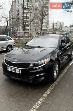 Седан Kia Optima 2016 в Львове