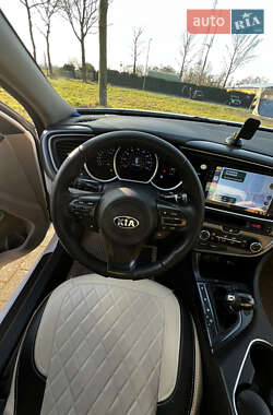 Седан Kia Optima 2015 в 